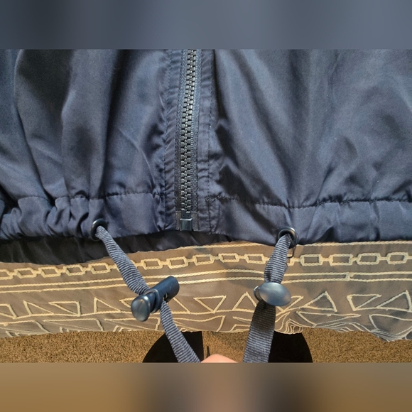 Zyia Active Navy With Rainbow Stripes Windbreaker Size Medium - Picture 6 of 12